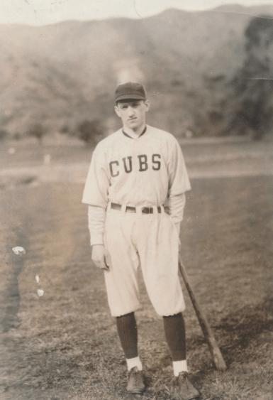 Cannon-Ray-1922-0516-NEA-photo-wearing-Cubs-uniform